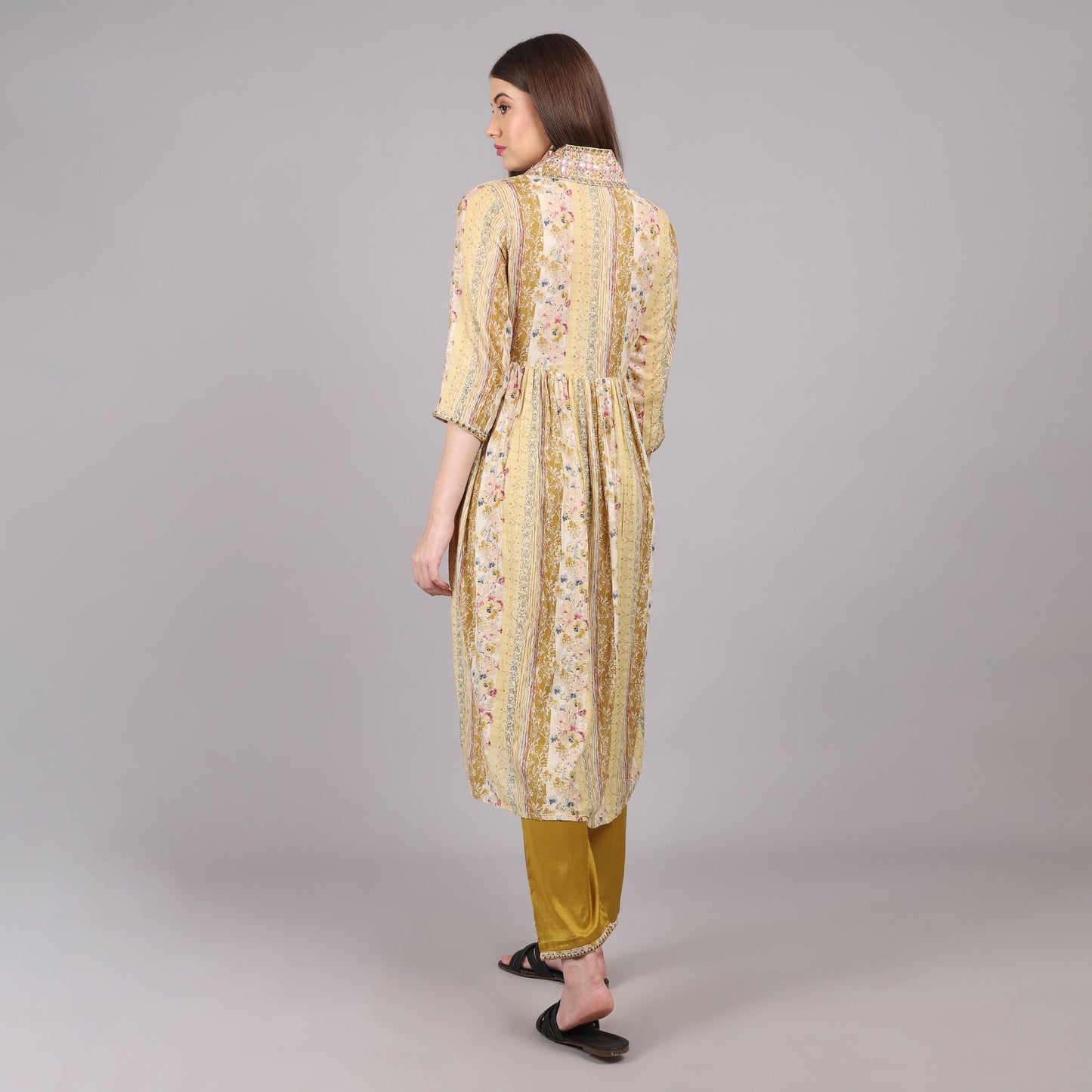 Stylish Nyra Cut 2 Pc Kurta Set