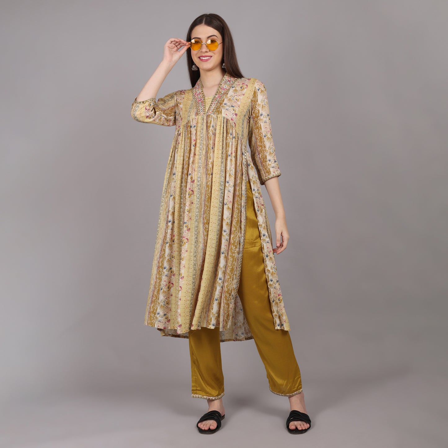 Stylish Nyra Cut 2 Pc Kurta Set